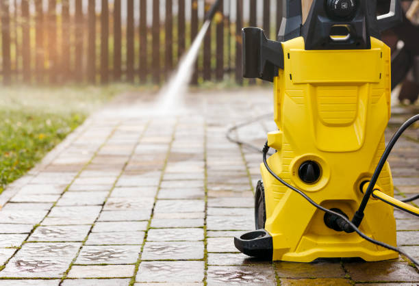 Best Roof Washing  in Loudonville, NY